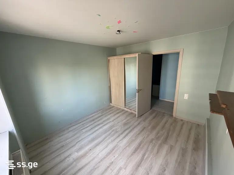 petre imeri st. 100 - 3 rooms