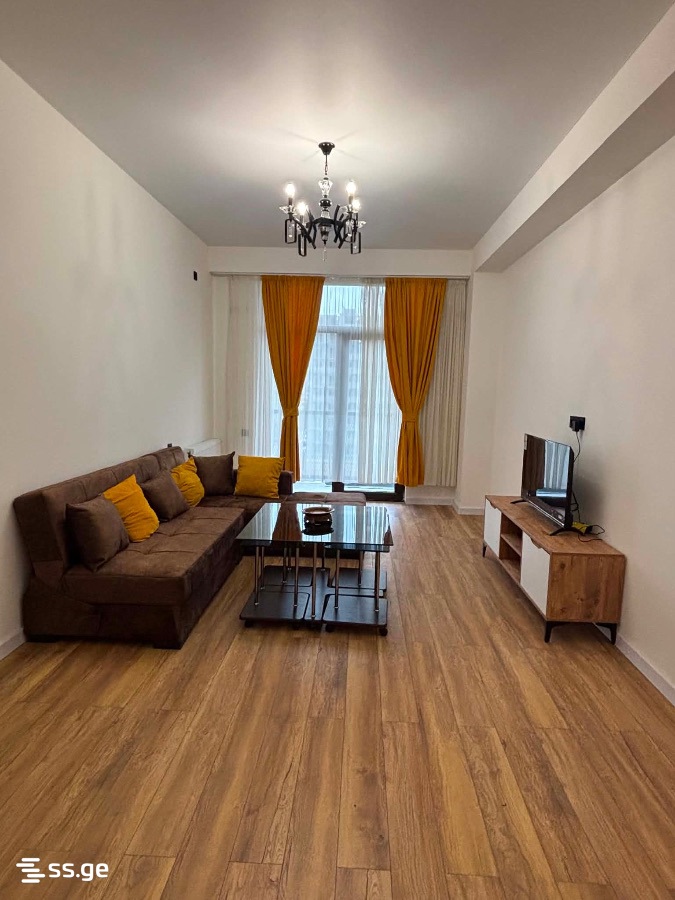 4 - 2 rooms