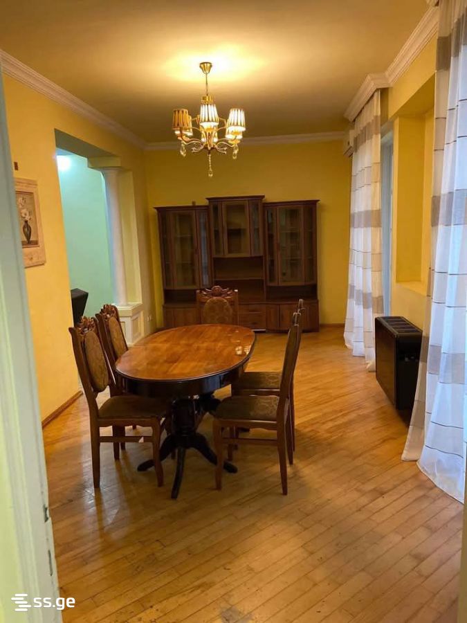 Sh. Rustaveli Ave. 59 - 4 rooms