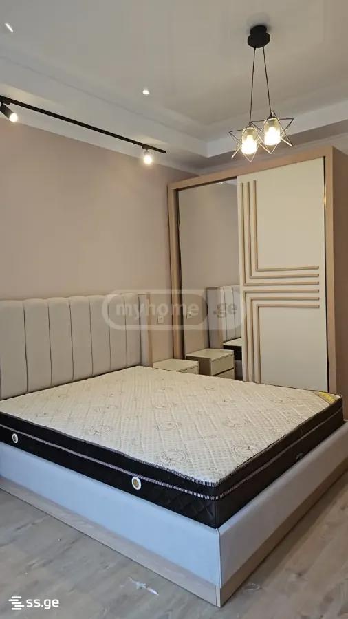 Bob walsh st. - 2 rooms