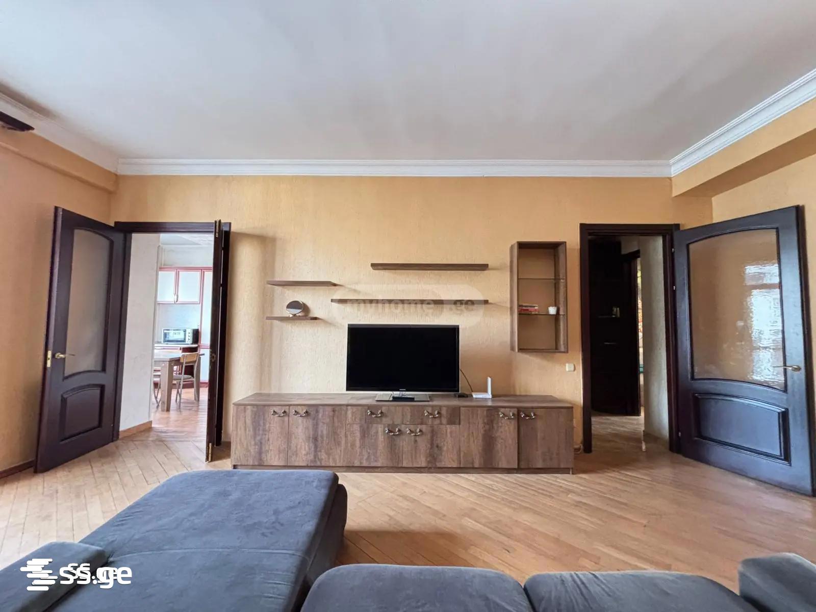 sairme st. - 5 rooms
