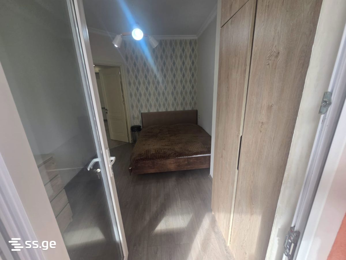 Sh. Inasaridze St. 25 - 3 rooms