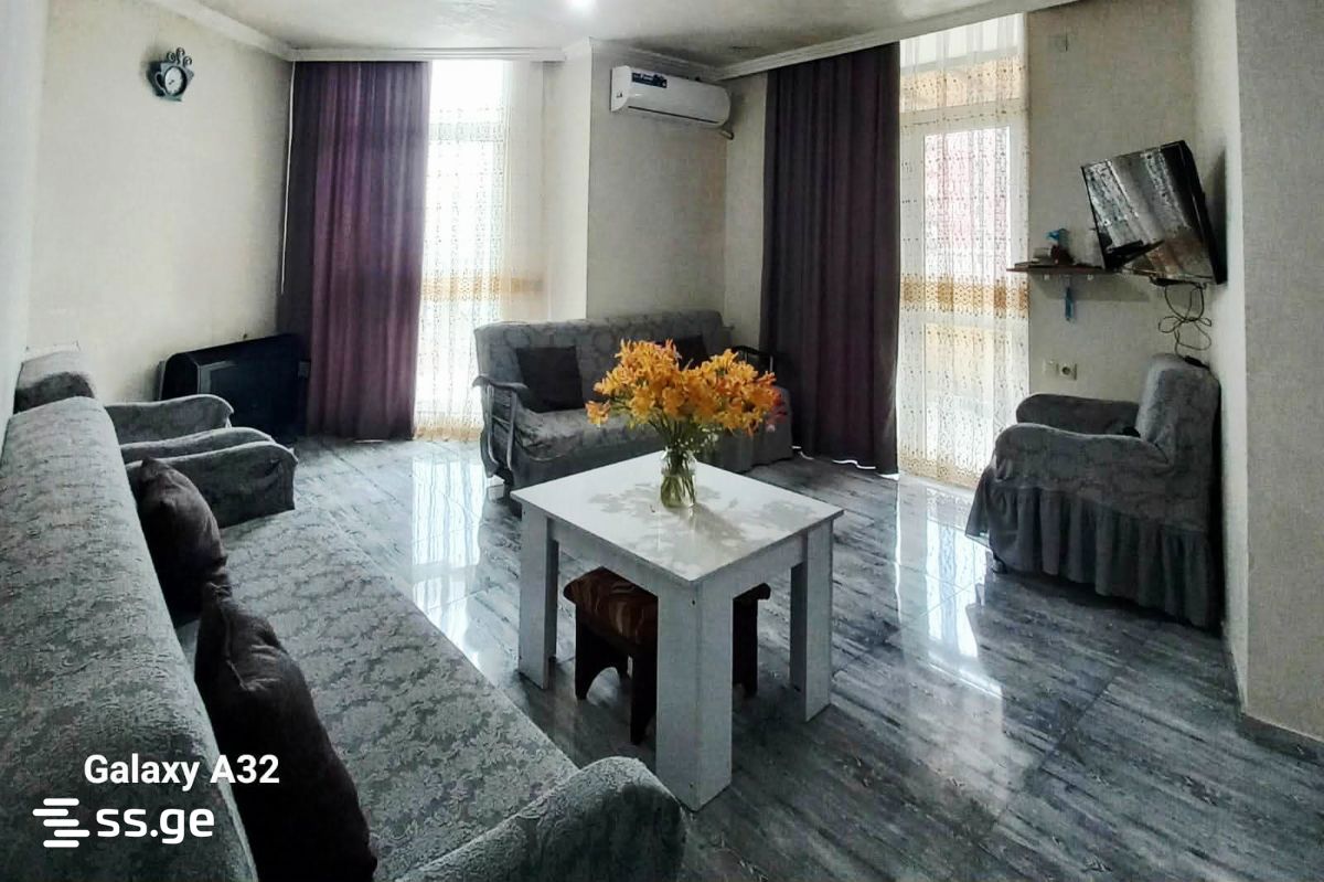 130 - 3 rooms