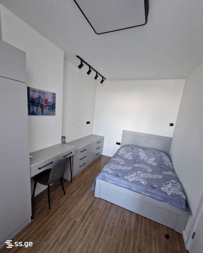R. Nizharadze st. 15 - 2 rooms
