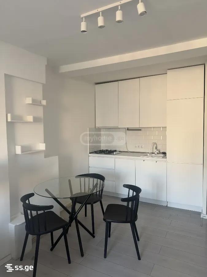 pekini st. 37 - 2 rooms