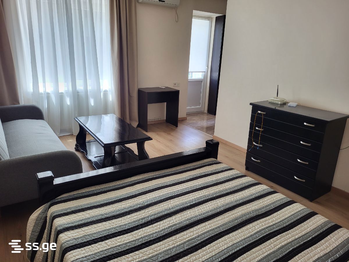 pekini st. 9 - 1 rooms