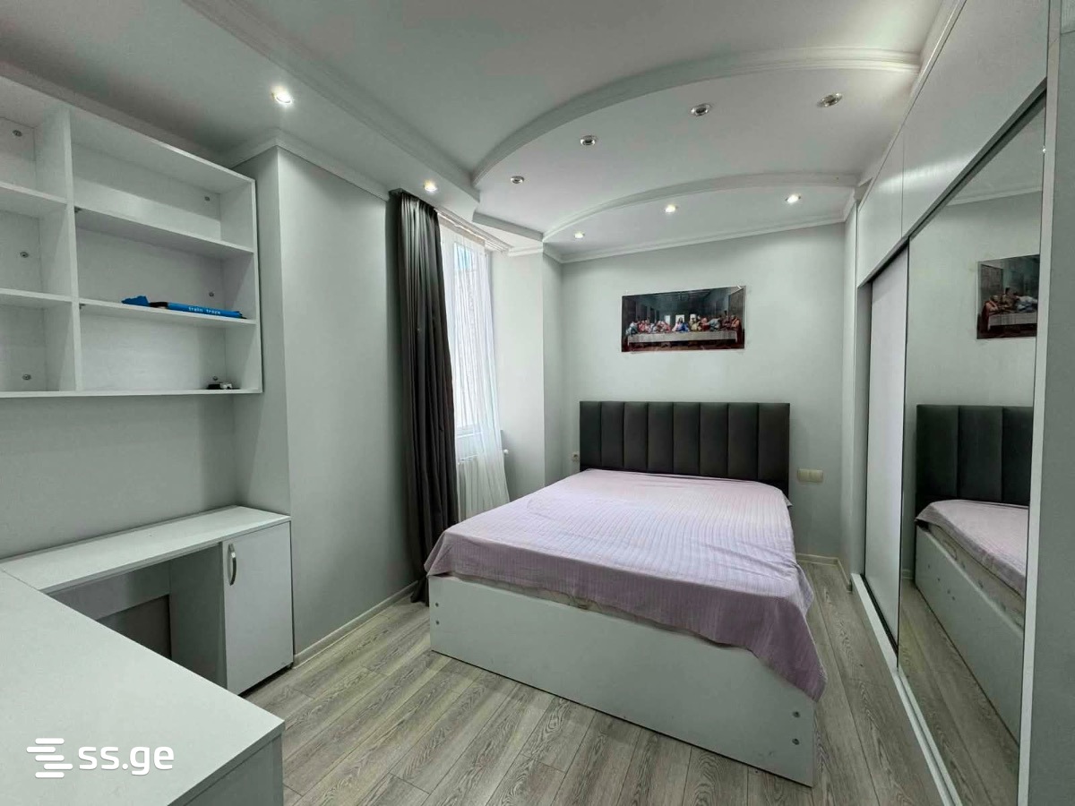 Bagrationi str. 174 - 3 rooms
