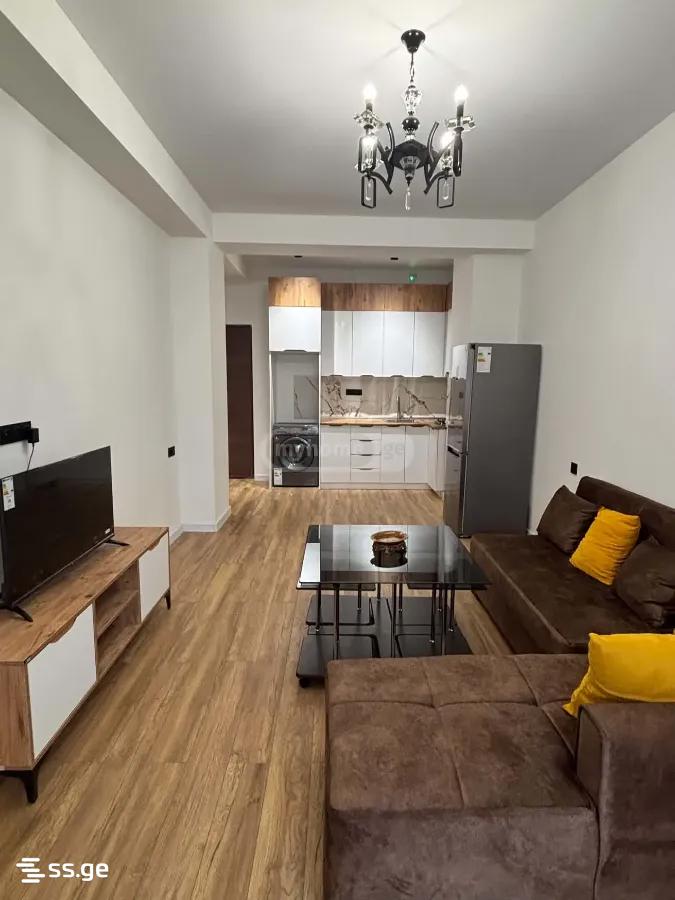 4 - 2 rooms