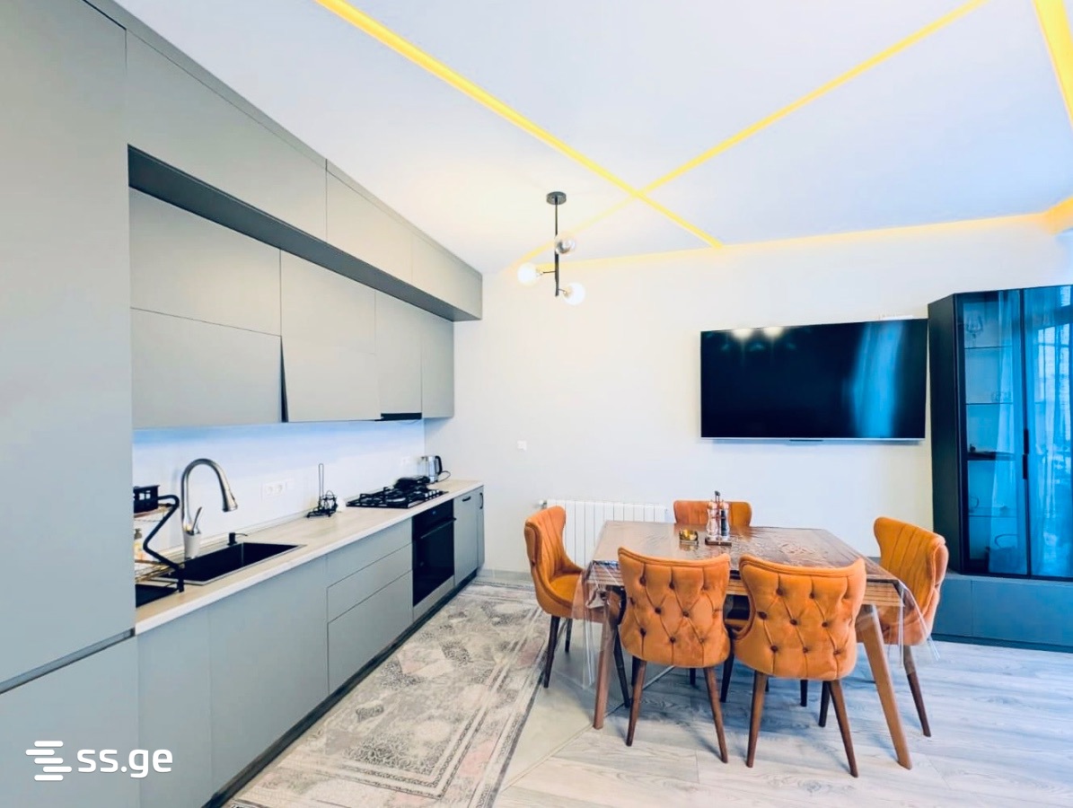 Z. Gorgiladze Street 88 - 4 rooms