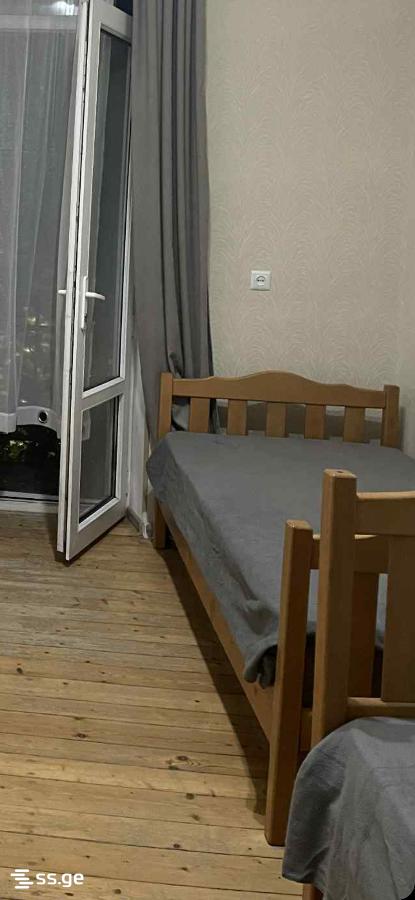 3 - 2 rooms