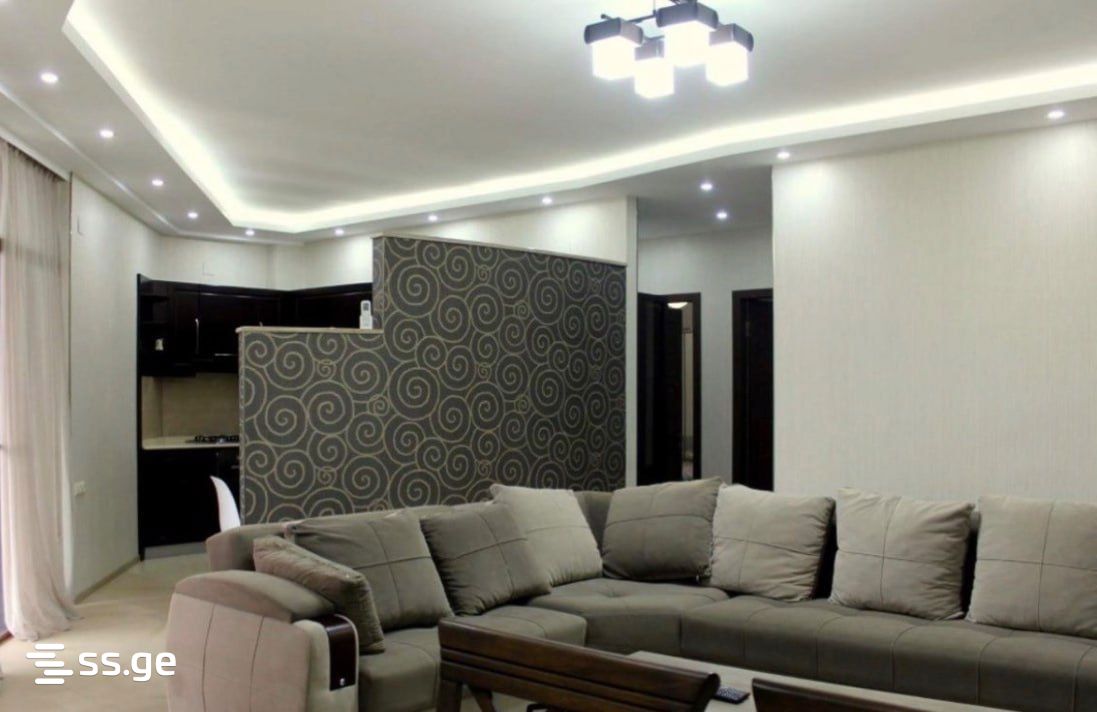 R. Nizharadze st. 20 - 4 rooms