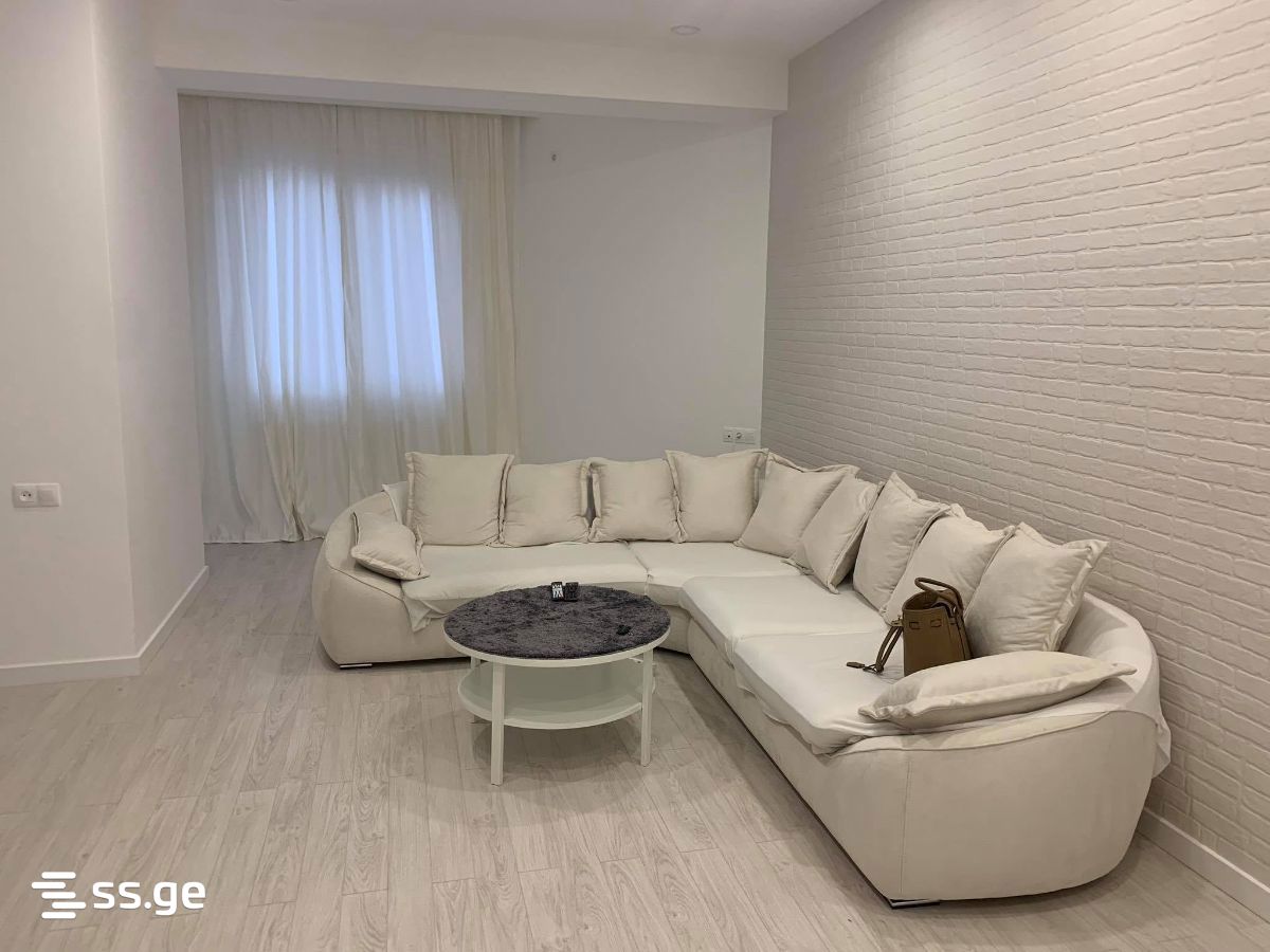 mirotadze st. 8 - 4 rooms