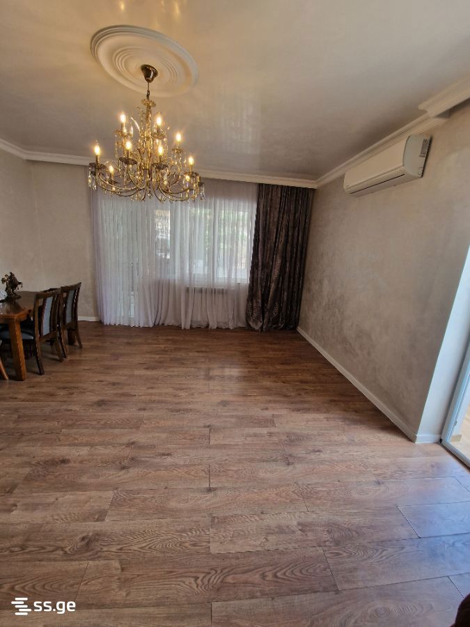 35 - 3 rooms