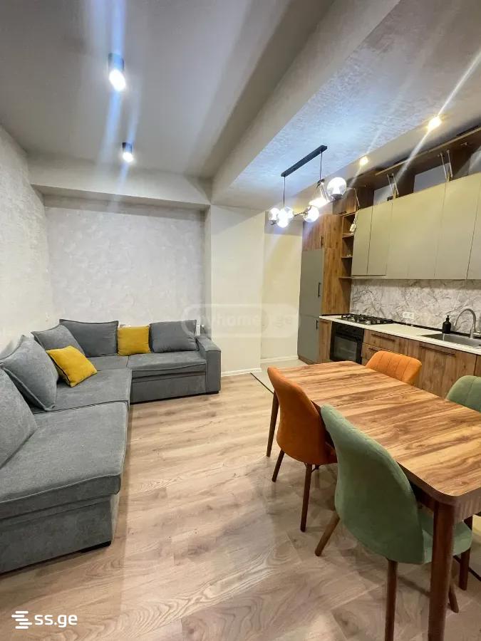 Asi atasi mocame st. - 3 rooms
