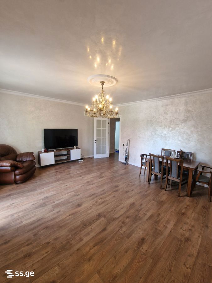 35 - 3 rooms