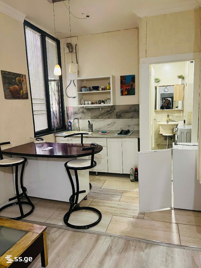 M. Tsinamdzghvrishvili  119 - 1 rooms