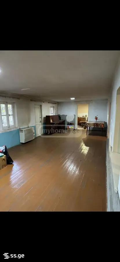 trialeti st. 53 - 10 rooms