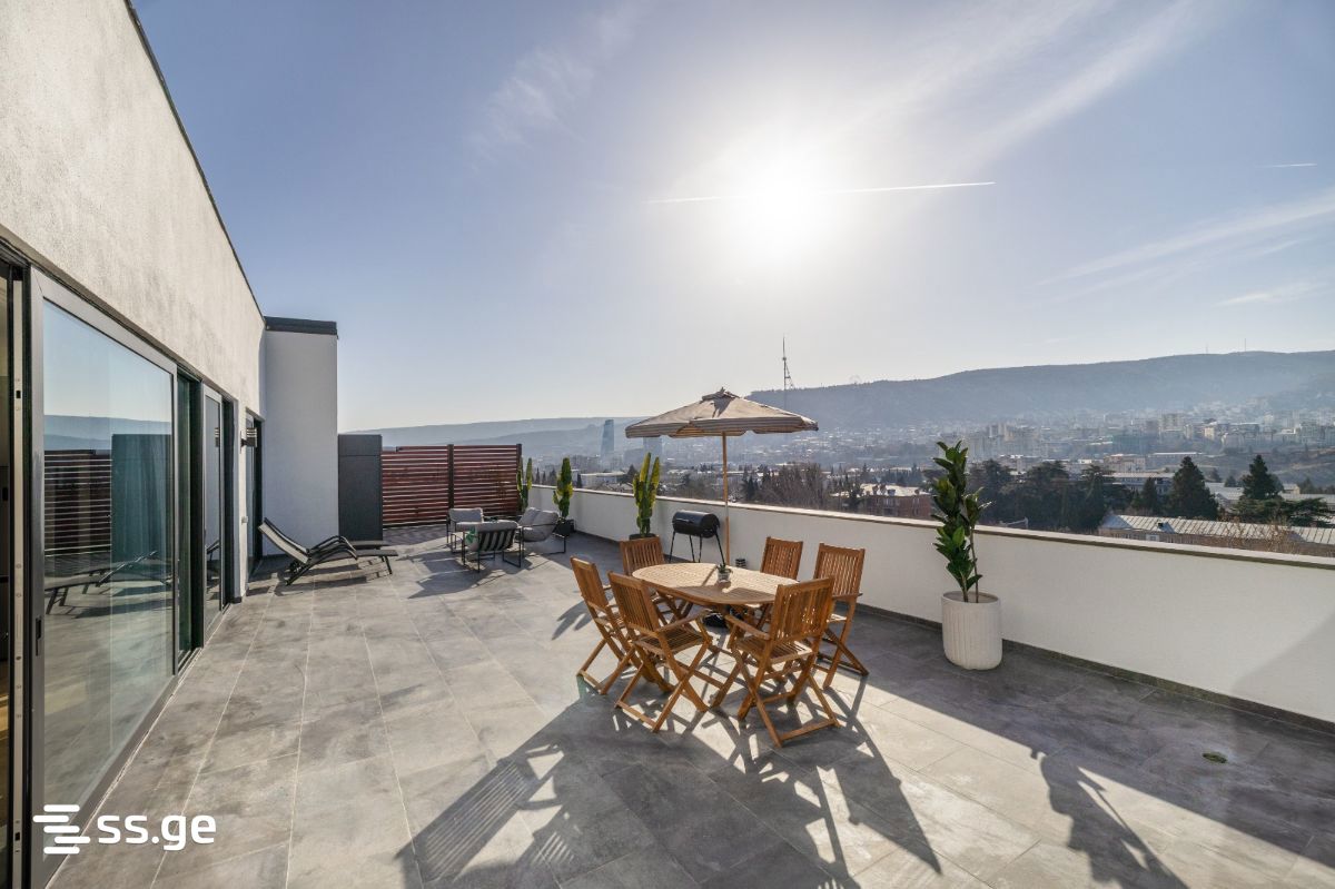 cinamdzgrishvili st. 125 - 4 rooms