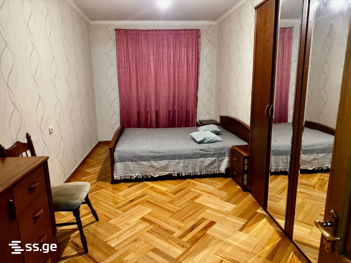Fanjikidze st. 6 - 3 rooms