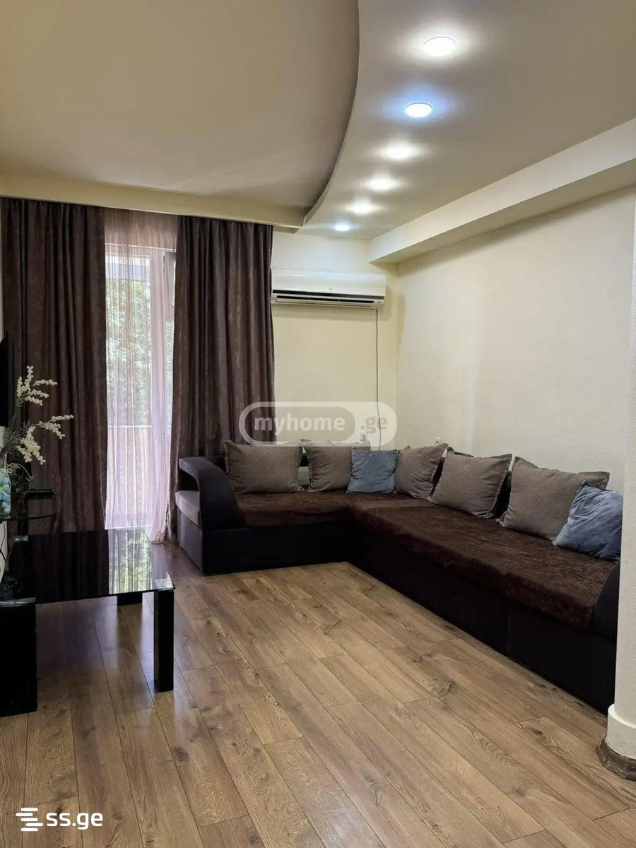 s. cincadze st 0 - 3 rooms