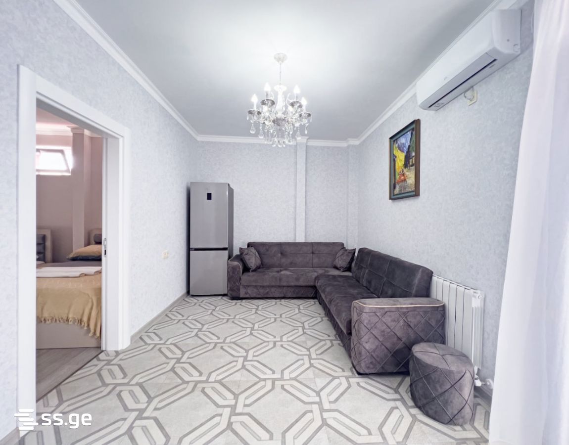 Vazha-Pshavela st. 8 - 2 rooms