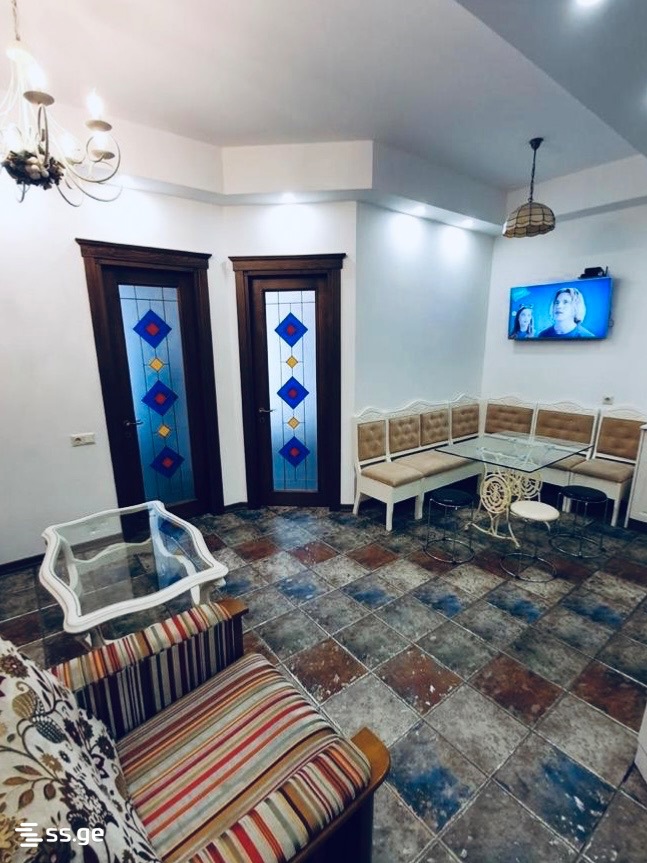 Sherif Khimshiashvili Ave 1 - 3 rooms