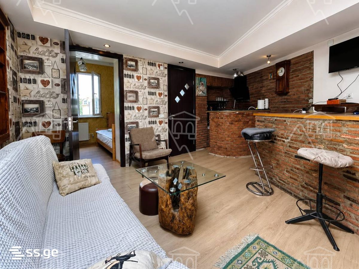 iashvili st. 18 - 3 rooms