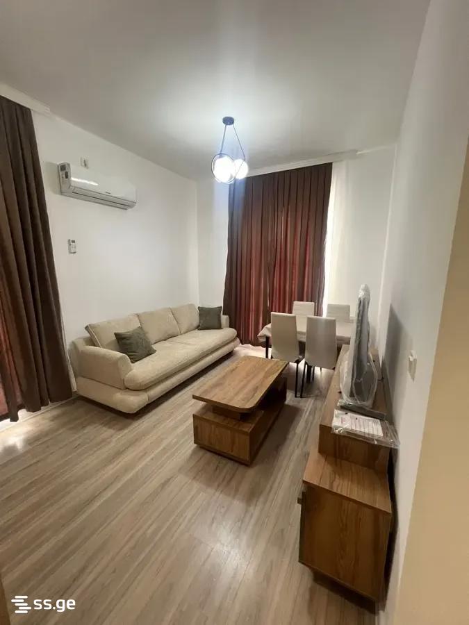 Bob walsh st. - 2 rooms