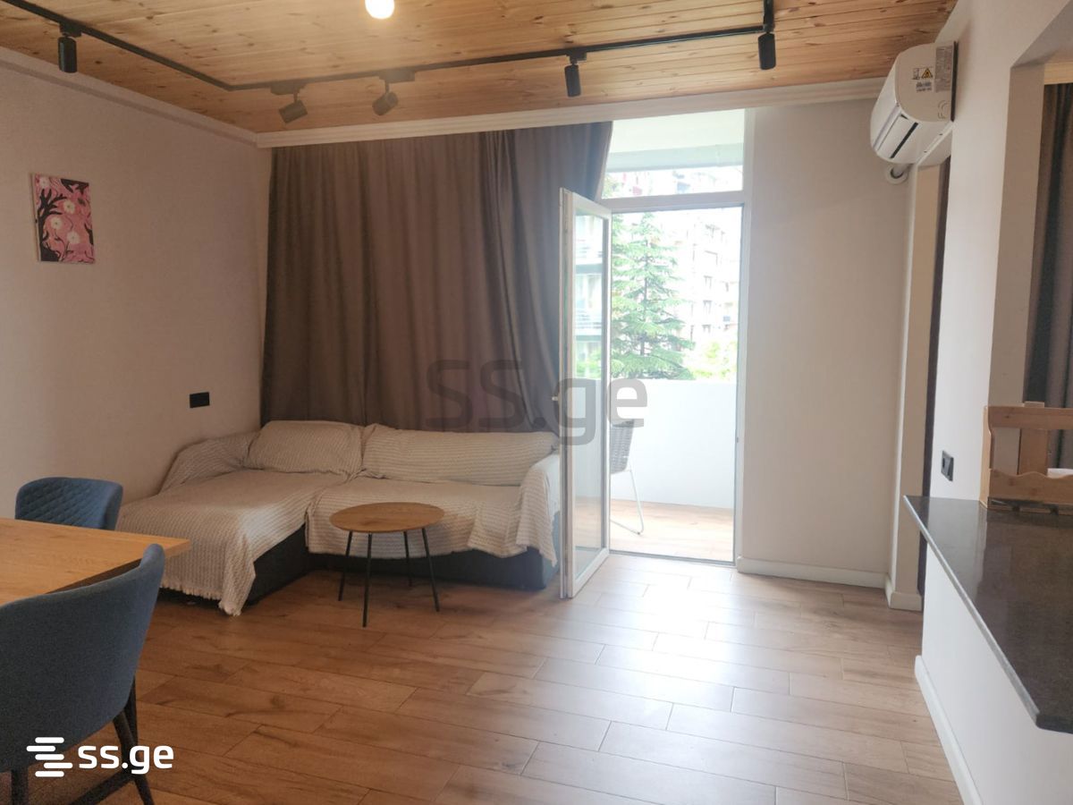 24 - 3 rooms