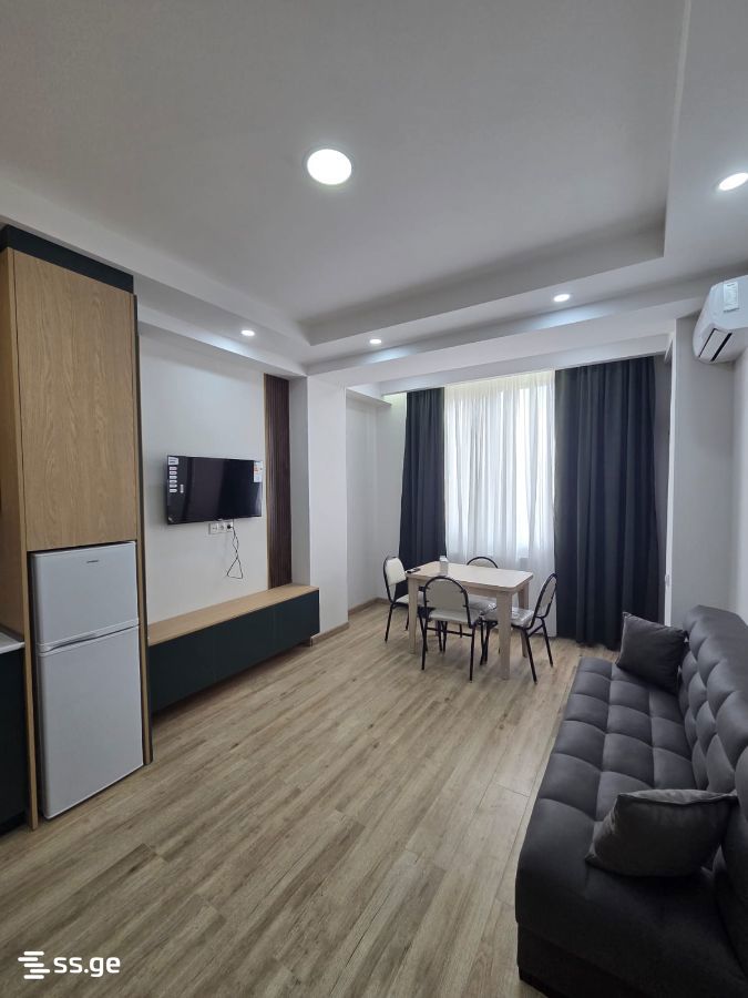 Vepkhistkaosnis st. - 3 rooms