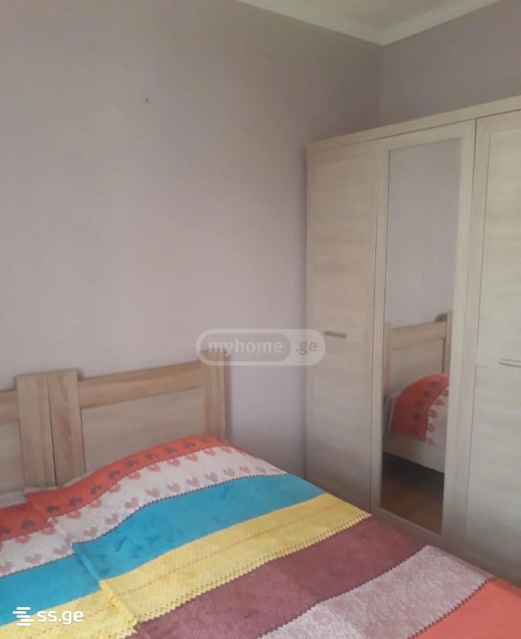 samtredia st. 2 - 3 rooms
