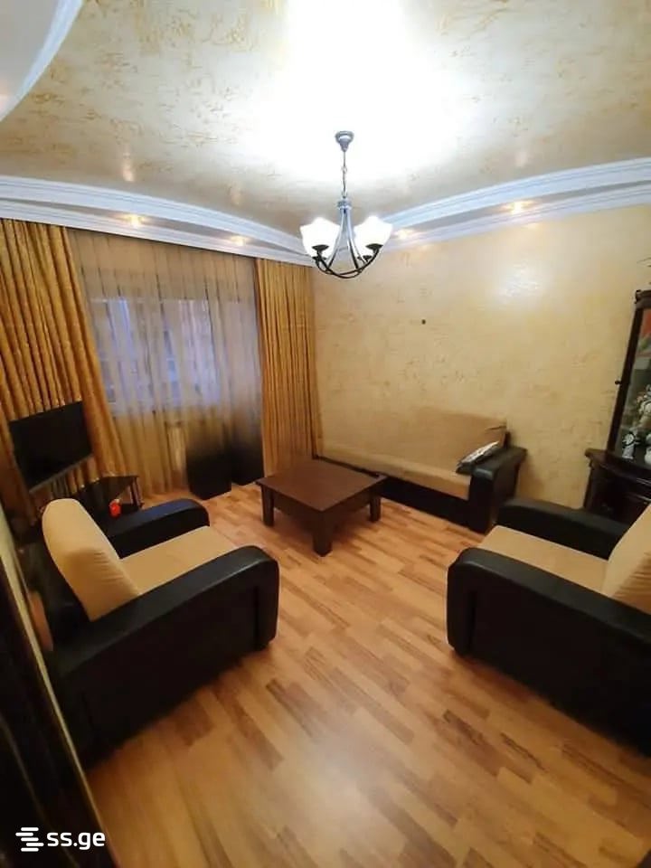 4 - 3 rooms