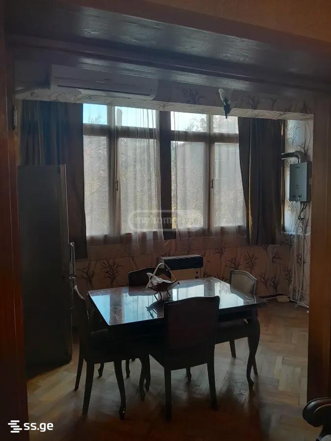 liakhvi st. 0 - 2 rooms