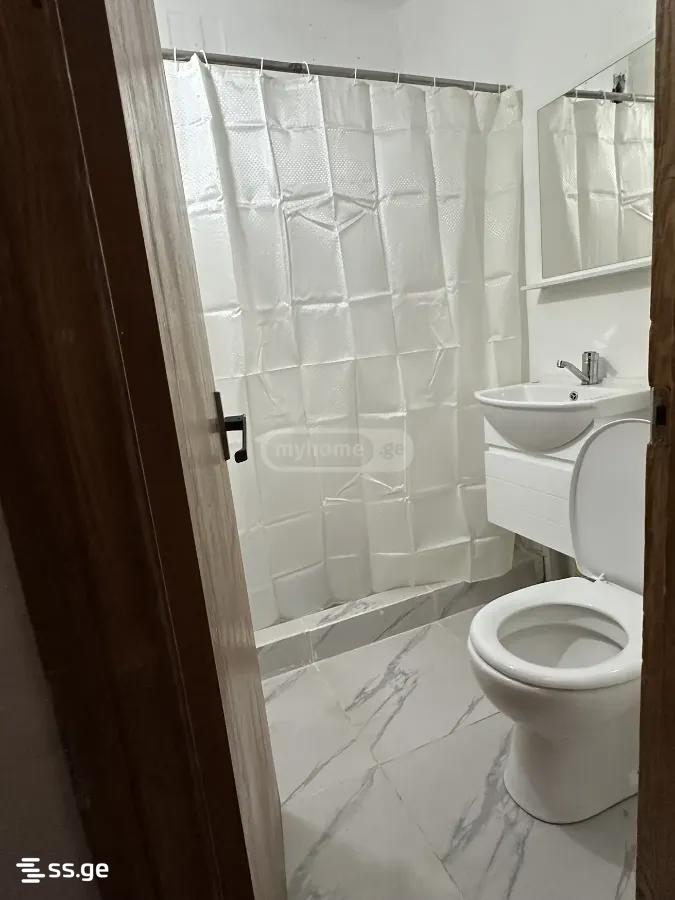 3 - 4 rooms