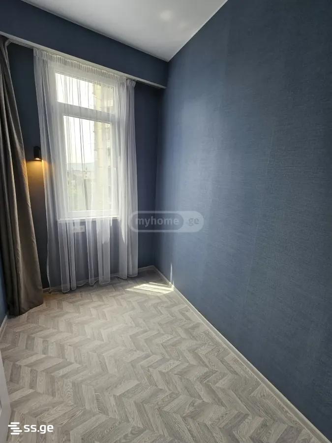 Gr. Robakidze Ave - 3 rooms