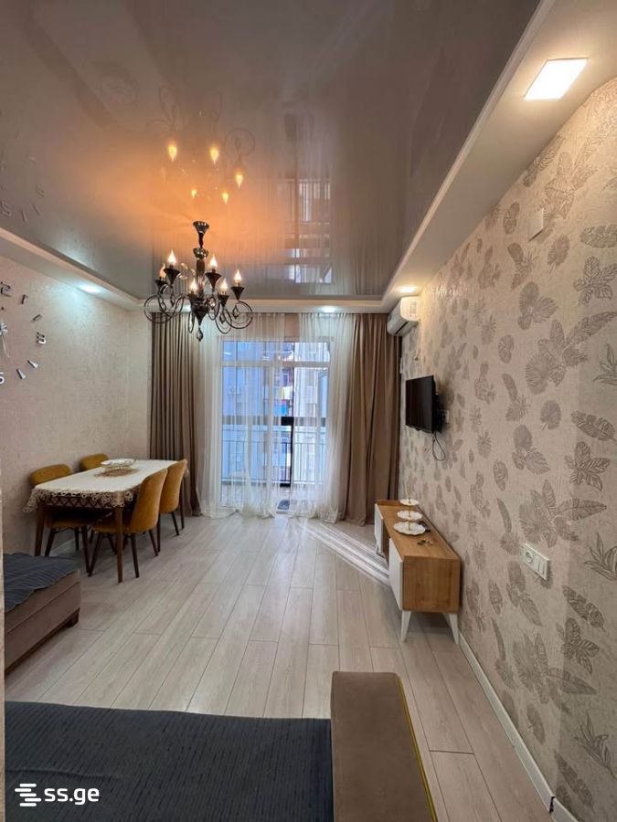 3 - 3 rooms