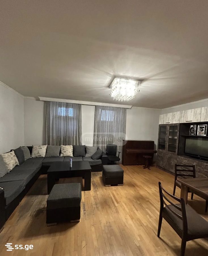 toidze st. 44 - 4 rooms