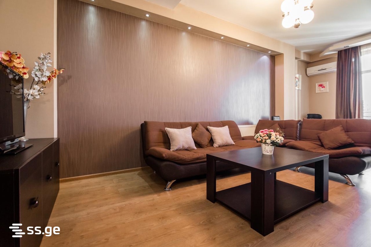 bochormi st. - 3 rooms