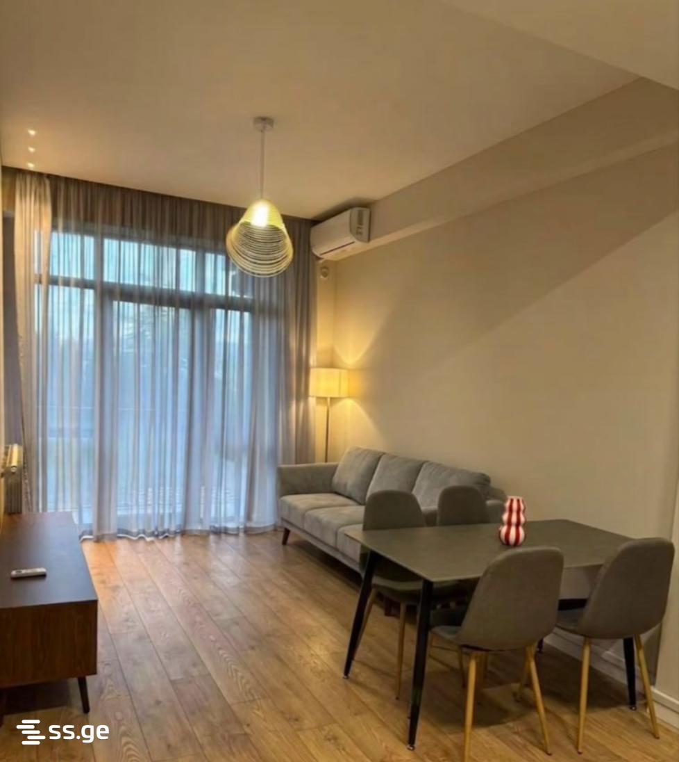 Bob walsh st. - 2 rooms