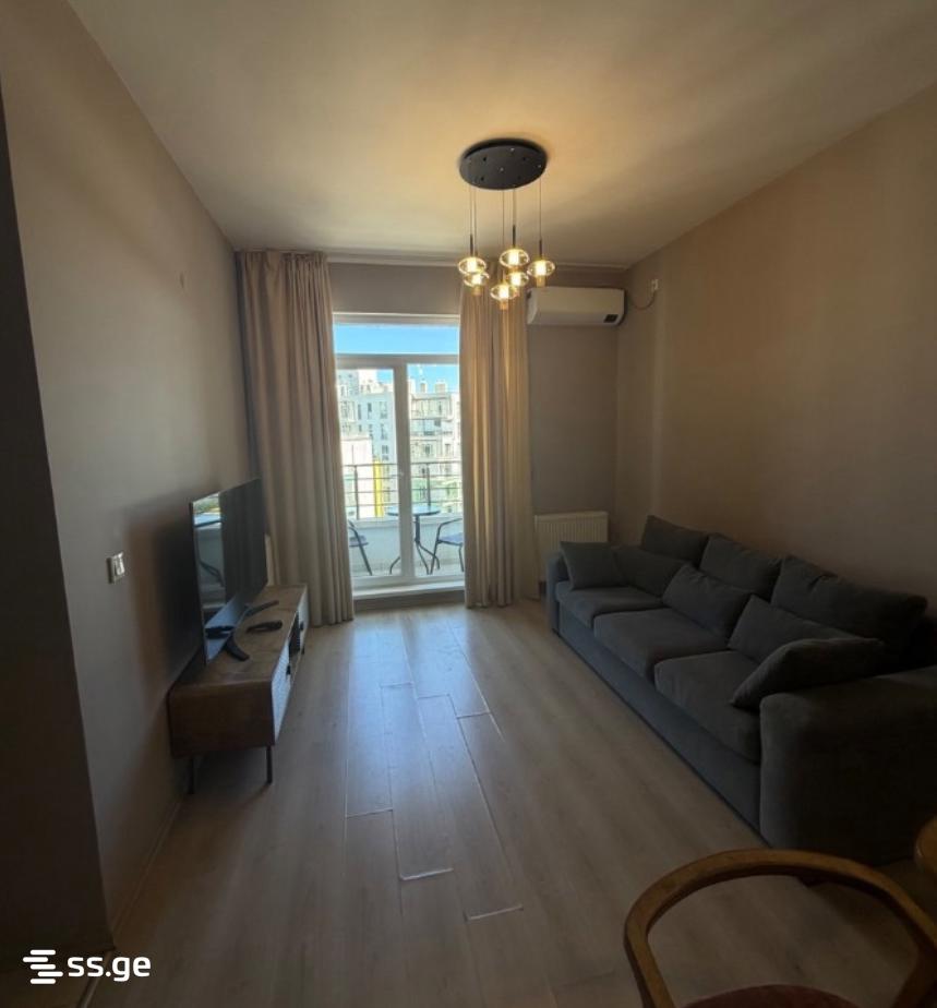 Bob walsh st. - 3 rooms