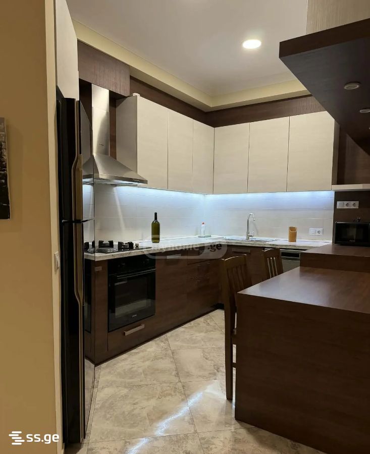 kutateladze st. 6 - 3 rooms