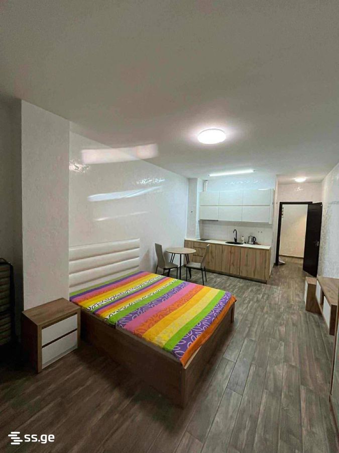 65 - 1 rooms