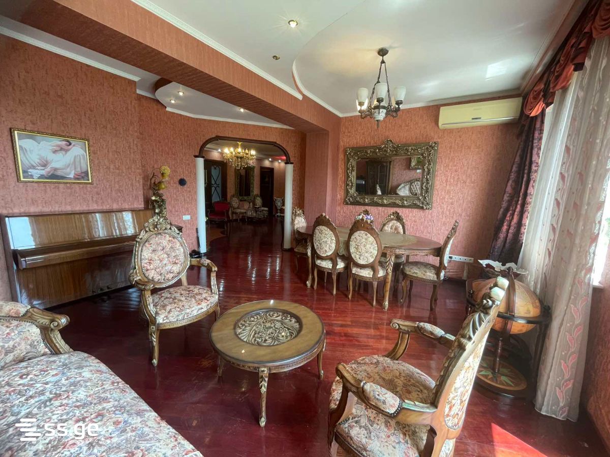 berbuki st. 7 - 4 rooms