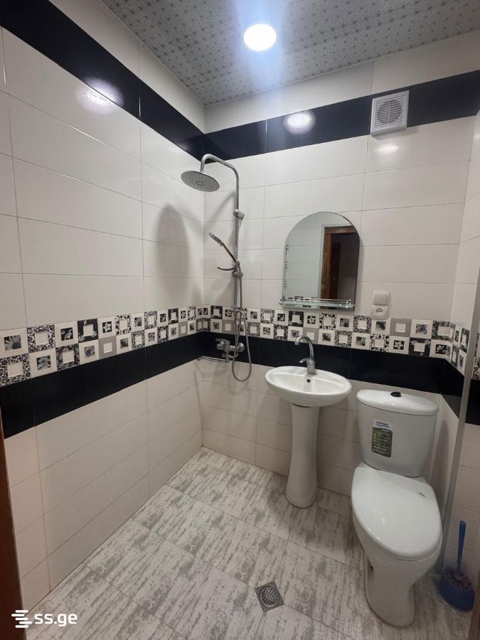 111 - 1 rooms