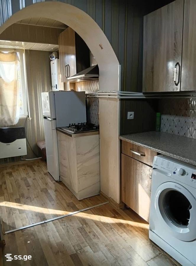 111 - 1 rooms