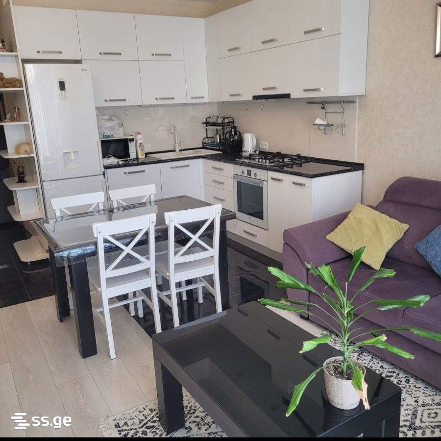 kandelaki st. 34 - 3 rooms