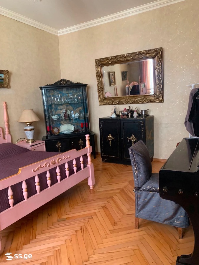 uznadze st. 48 - 2 rooms