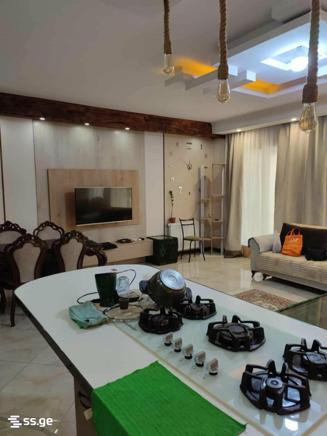 Tinatini st. - 4 rooms