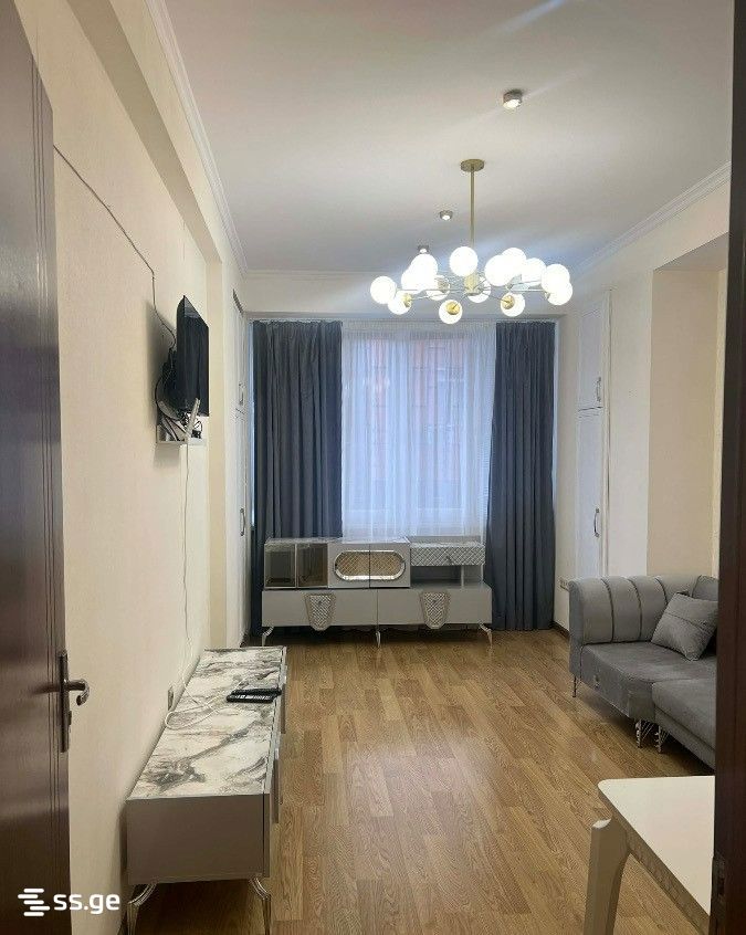 B.Kvernadze st. 13 - 3 rooms