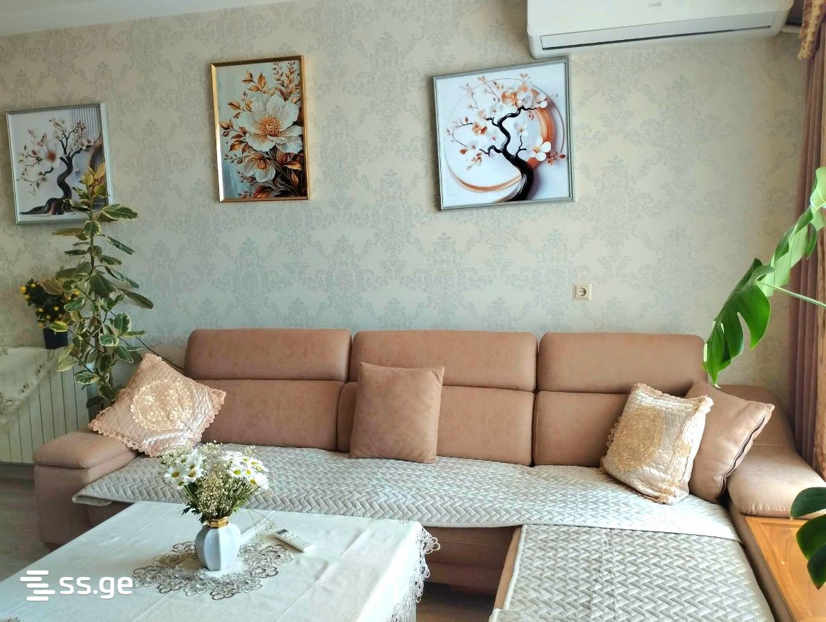45 - 3 rooms